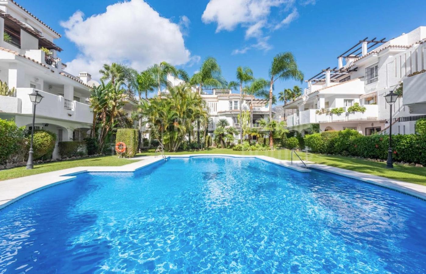 4 Bed House With Pool Walk To Puerto Banus Fast Internet Villa มาร์เบยา ภายนอก รูปภาพ
